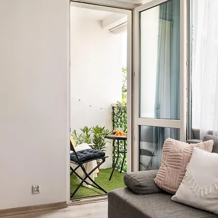 Riverside Retreat By Vistula 2Br & Separate Living Room & Balcony In The Center Warsaw Exterior photo