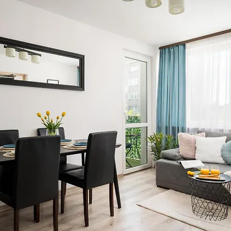 Riverside Retreat By Vistula 2Br & Separate Living Room & Balcony In The Center Warsaw Exterior photo